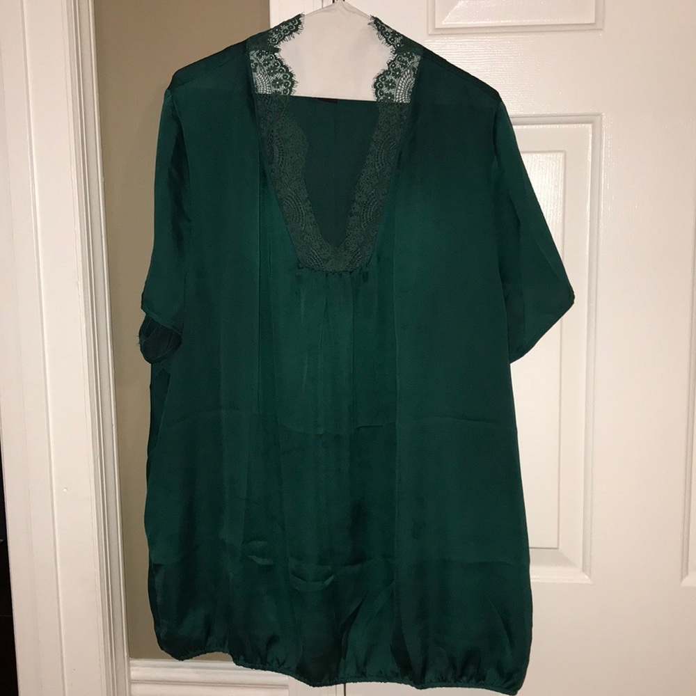 Polyester satiny material blouse w/lace neckline - Picture 1 of 7